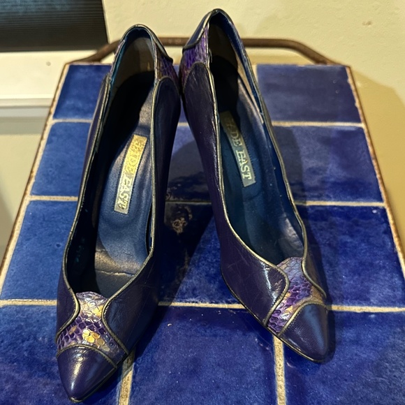 1980s Deep Purple/ Blue Leather Snakeskin 4" High Heels by Jade East- sz 8 B - Picture 9 of 13